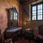 S.Nikolis\' Historic Boutique Hotel